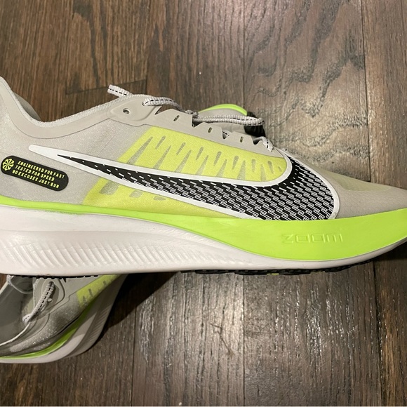 Nike Zoom Gravity Volt men’s running shoes - Picture 5 of 5